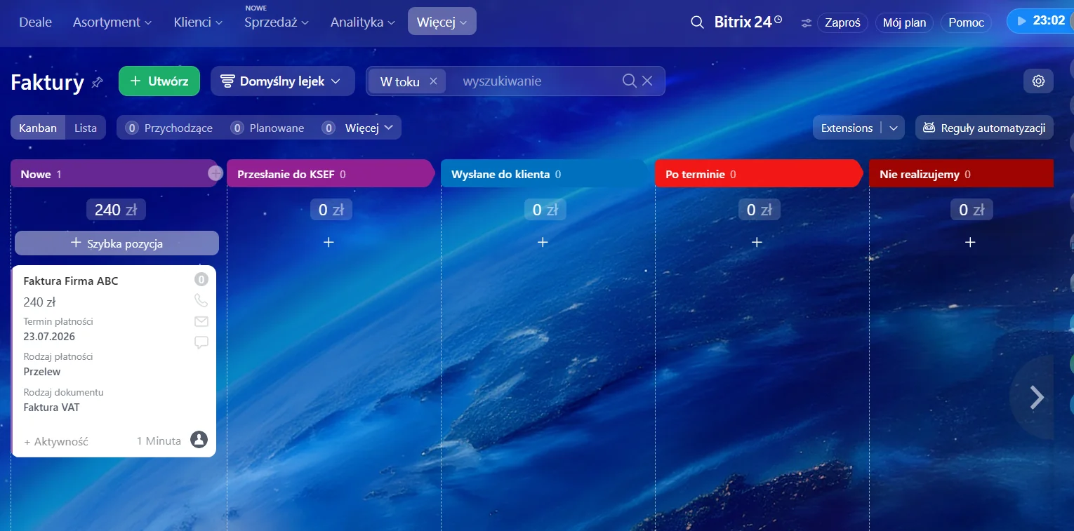 Tablica faktur w Bitrix24 (kanban): kolumny Nowe, Przesłanie do KSeF, Wysłane do klienta, Po terminie. Jednym spojrzeniem widać, co opłacone, a co zaległe.